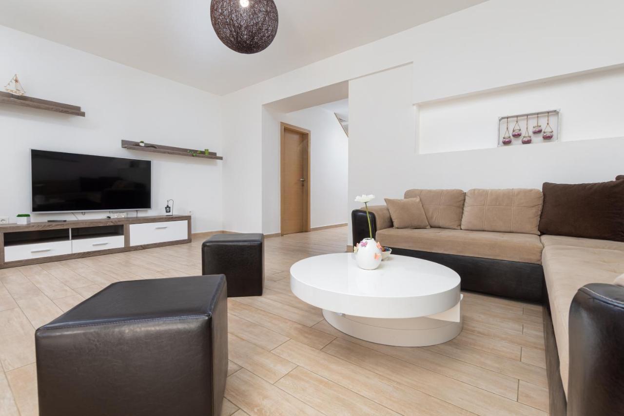 Kuca Lana Apartment Medulin Ngoại thất bức ảnh